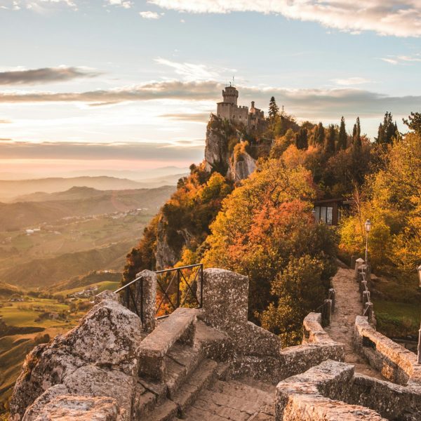 lorenzo-castagnone-S1JVabNkXP0-unsplash- San Marino